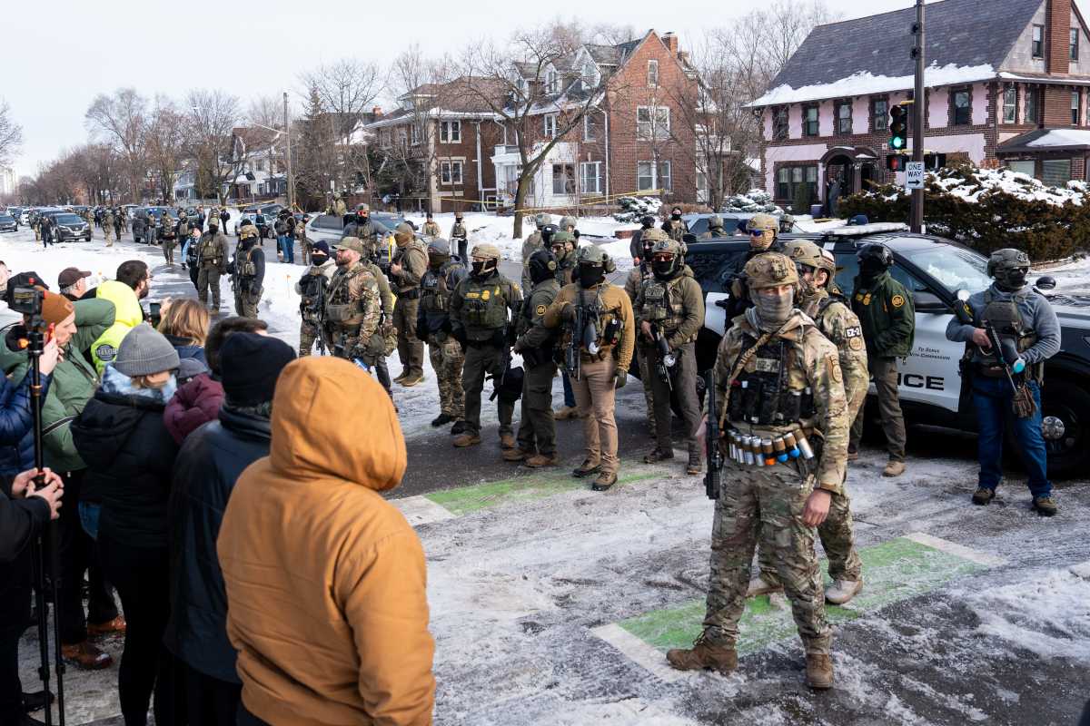 Der Maßnahmenstaat in Aktion? ICE-Einsatzkräfte im Januar 2026 in Minneapolis.