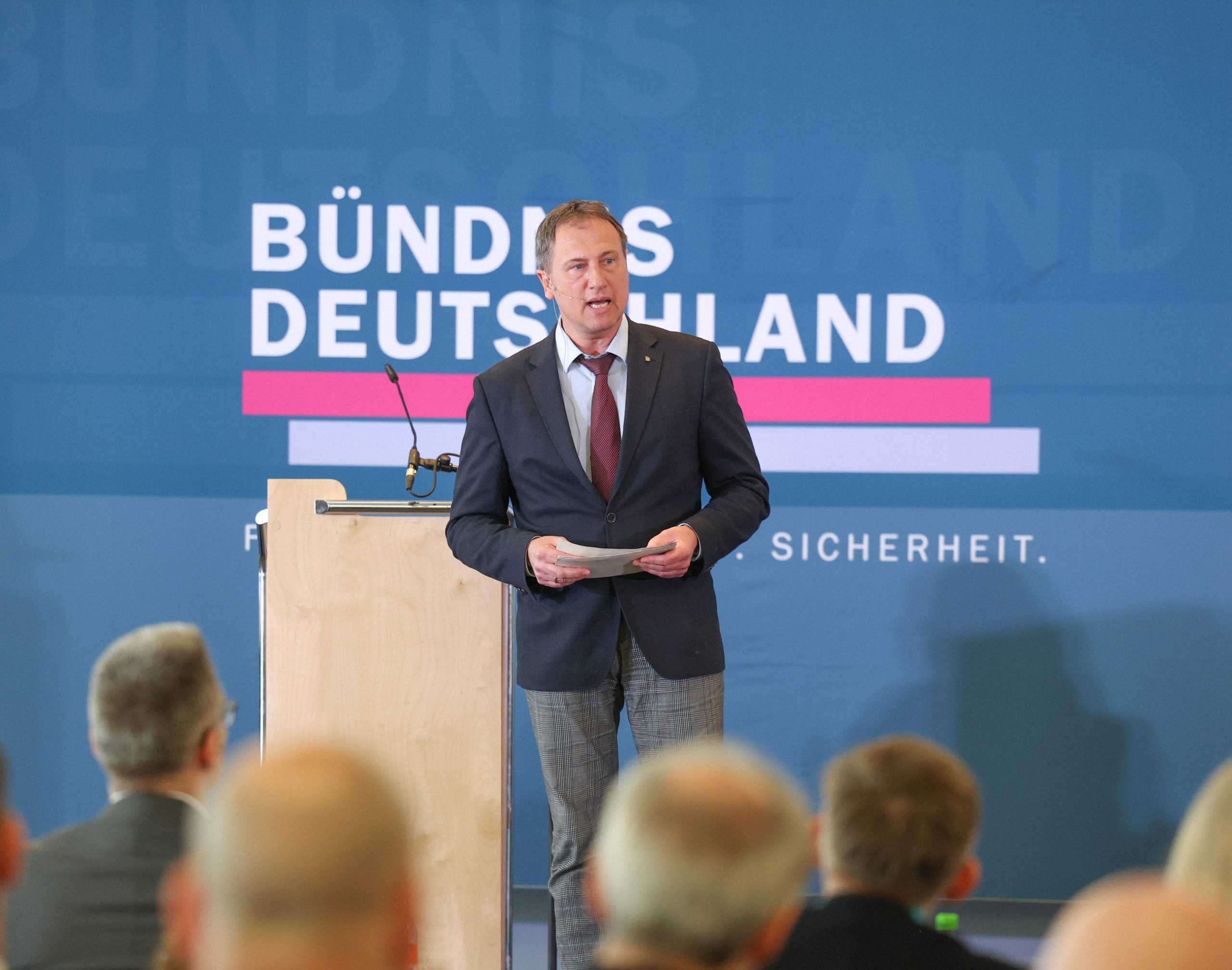 Der „Bündnis Deutschland“-Parteivorsitzende Steﬀen Große auf dem ersten Bundesparteitag am 18. März 2023 in Berlin.