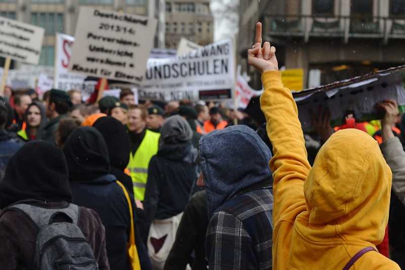 Demonstration der "Besorgten Eltern" am 22. März 2014 in Köln.